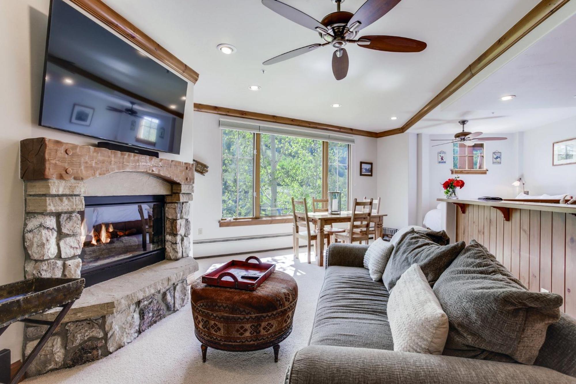 Elkhorn Lodge Avon Bagian luar foto