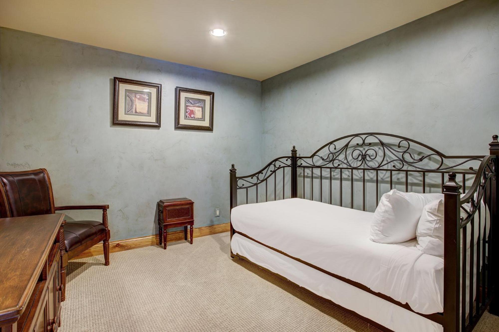 Elkhorn Lodge Avon Bagian luar foto